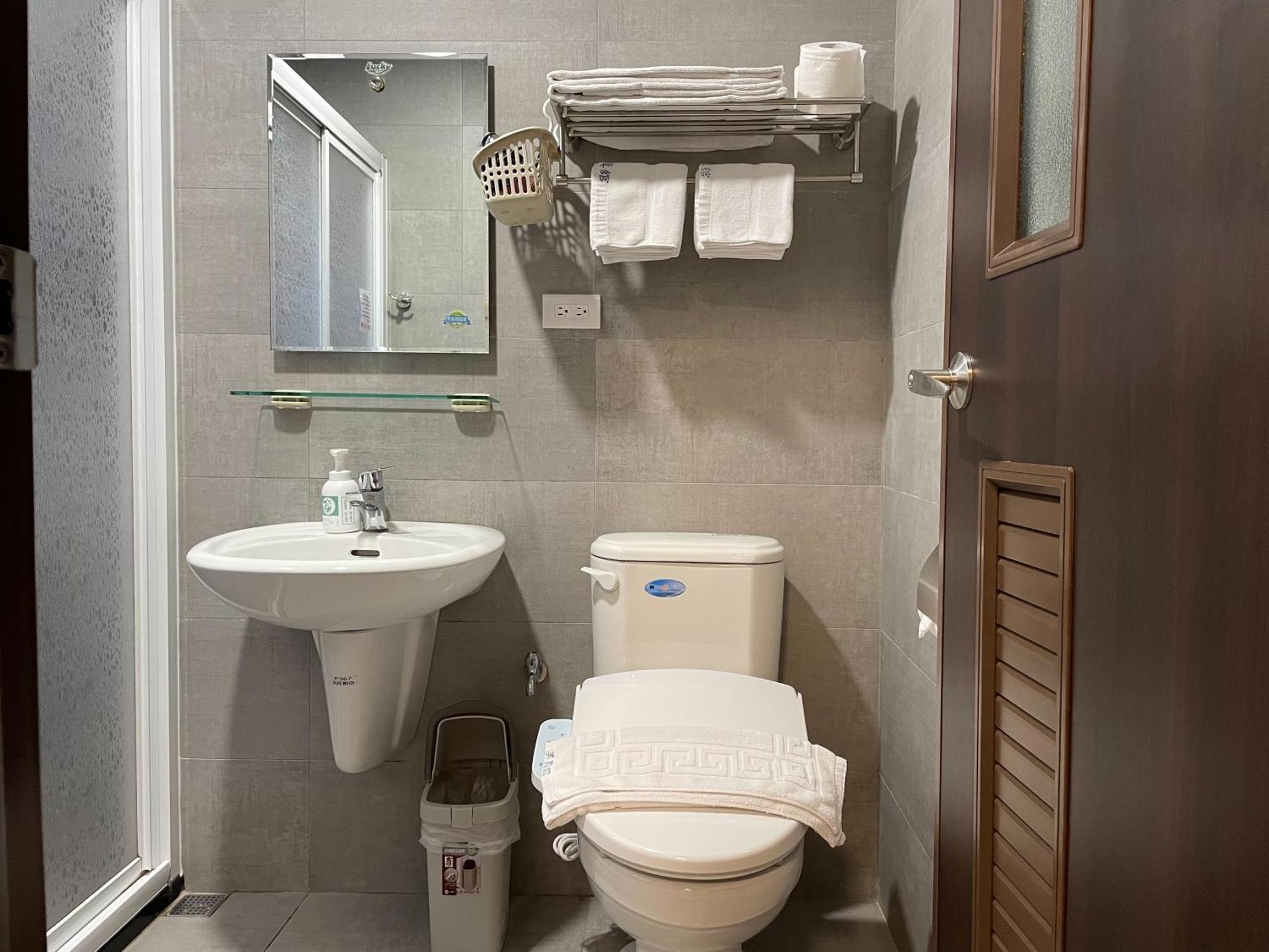 Mei Jen House B&B 民宿 หยูฉี ภายนอก รูปภาพ